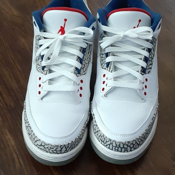 Jordan's Blues Size 10.5 - Picture 2 of 12